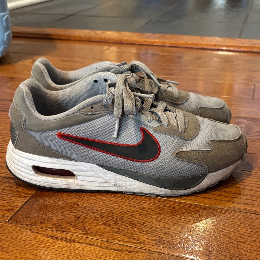 Nike Gray Air Max 90s Men’s Size 7